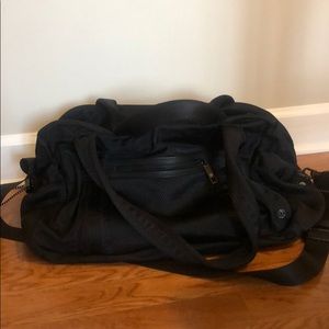 Lululemon Everywhere Duffel Bag